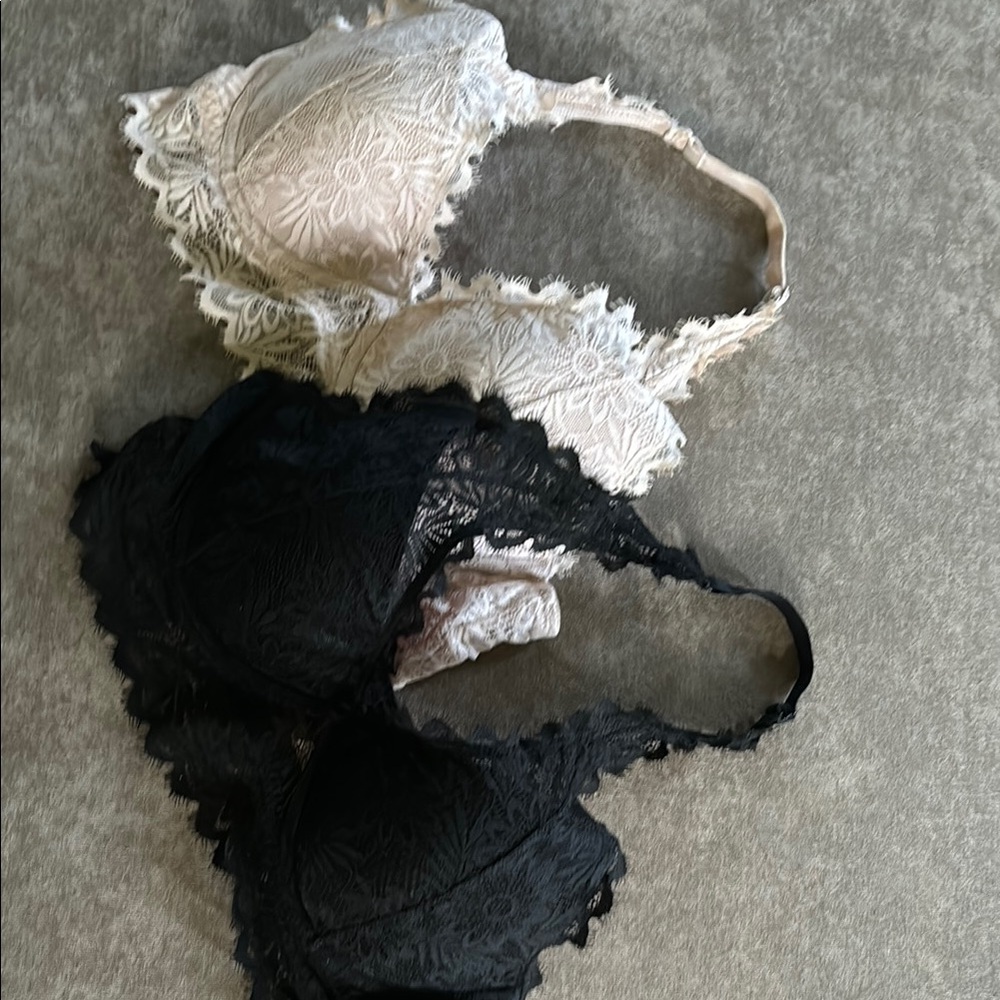 PINK Victoria's Secret Black and Cream Lace Bra bundle